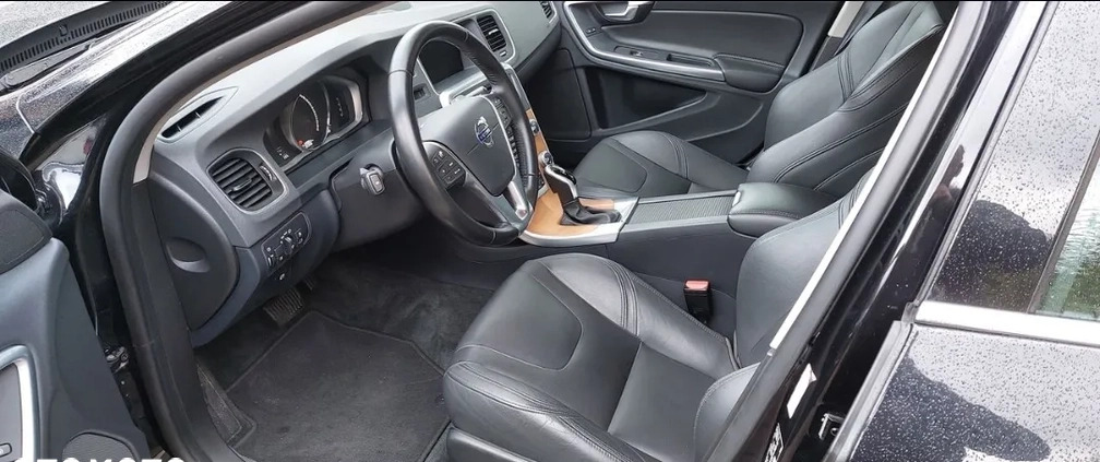 Volvo S60 cena 92000 przebieg: 34000, rok produkcji 2017 z Kraków małe 596
